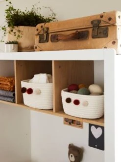 Lot De 2 Paniers En Corde à Pompons Beige - Vertbaudet -Périphériques Pour Enfants lot de 2 paniers en corde a pompons 3