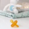 Sucette à Bout Rond Tout Latex 6 Mois+ SUAVINEX Naturel - Suavinex -Périphériques Pour Enfants sucette a bout rond tout latex 6 mois suavinex