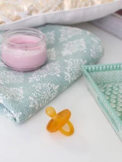 Sucette à Bout Rond Tout Latex 6 Mois+ SUAVINEX Naturel - Suavinex -Périphériques Pour Enfants sucette a bout rond tout latex 6 mois suavinex 2